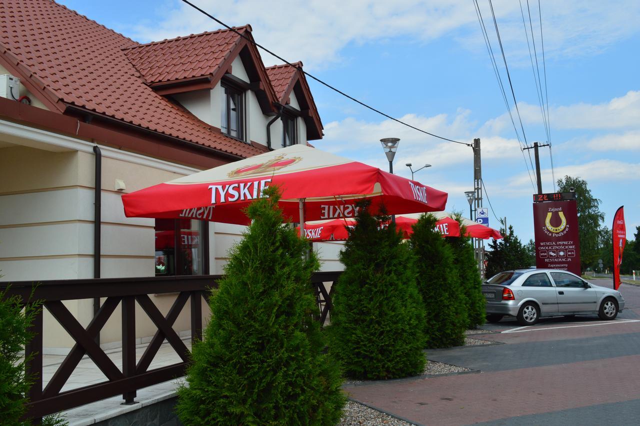 Hotel Zajazd Złota Podkowa Wrocki Zewnętrze zdjęcie